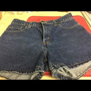 Vintage Levi Strauss 556 size 10 women’s shorts